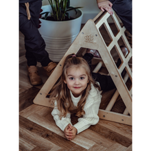 Charger l'image dans la galerie, Le petit montessori triangle d'escalade