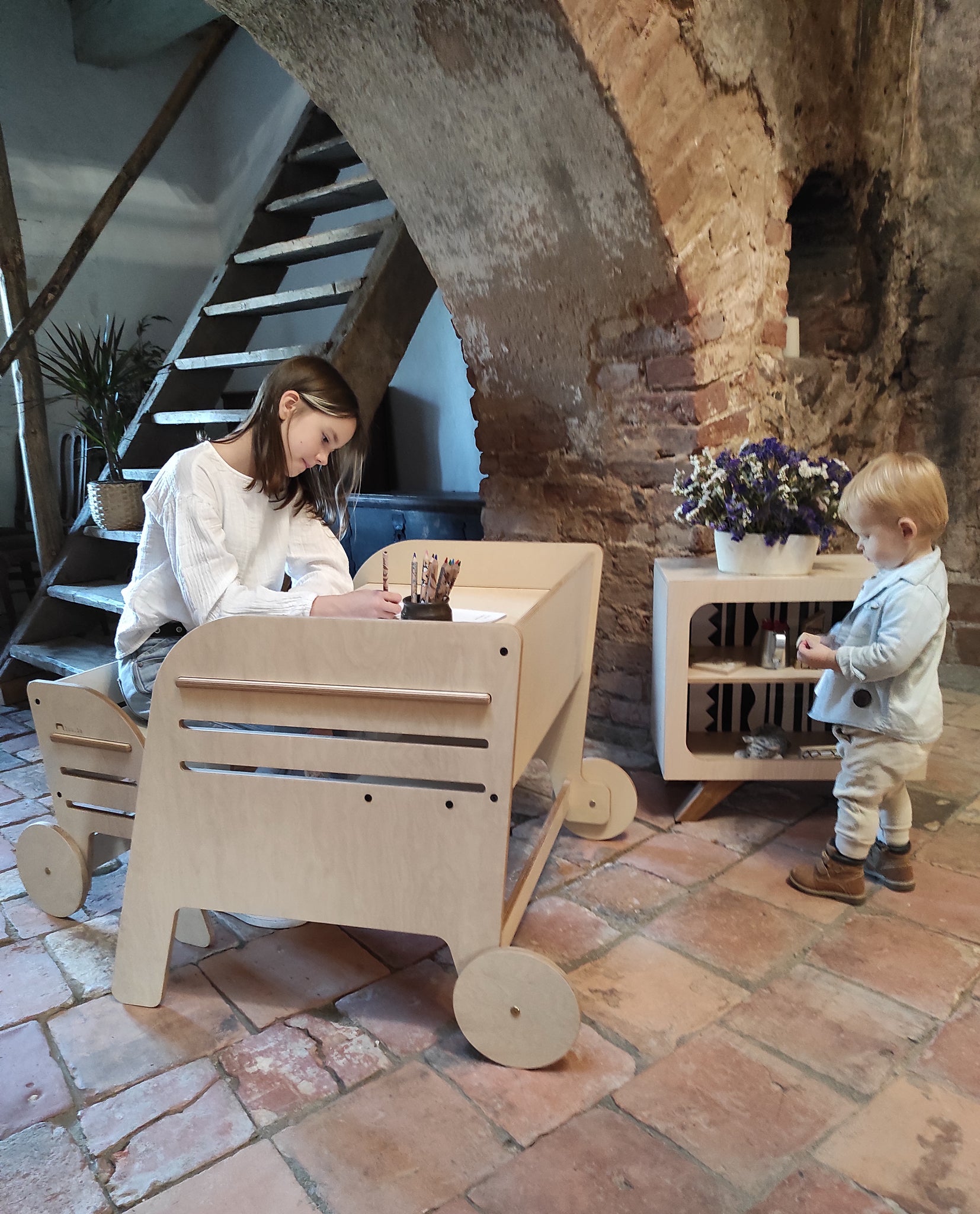 Table et chaise à Roue Montessori Multi-fonctionnel Eu – Le Petit
